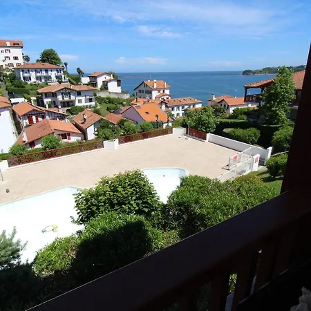 Euskara 2 Avec Les Cles De Saint Jean De Luz *