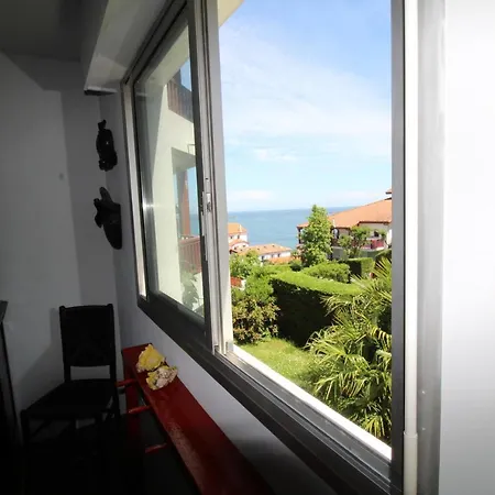 Euskara 2 Avec Les Cles De Saint Jean De Luz *